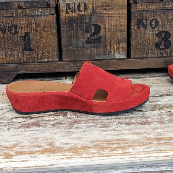 L'Amour Des Pieds, Catiana Suede Slip-on Sandals Size. 6M Women's - Picture 5 of 12